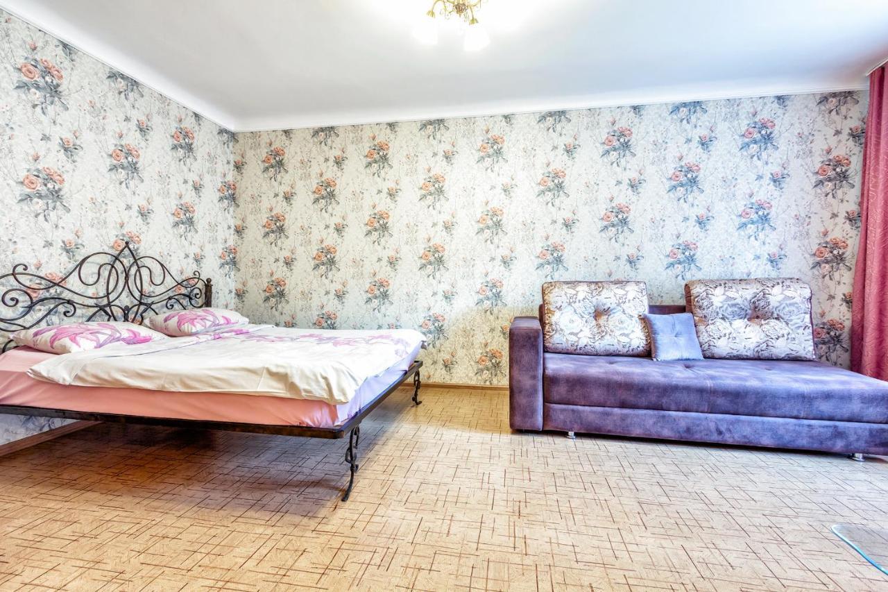 433 Lighthouse Apartments Arbat - Traveler'S Choice Almaty Bagian luar foto