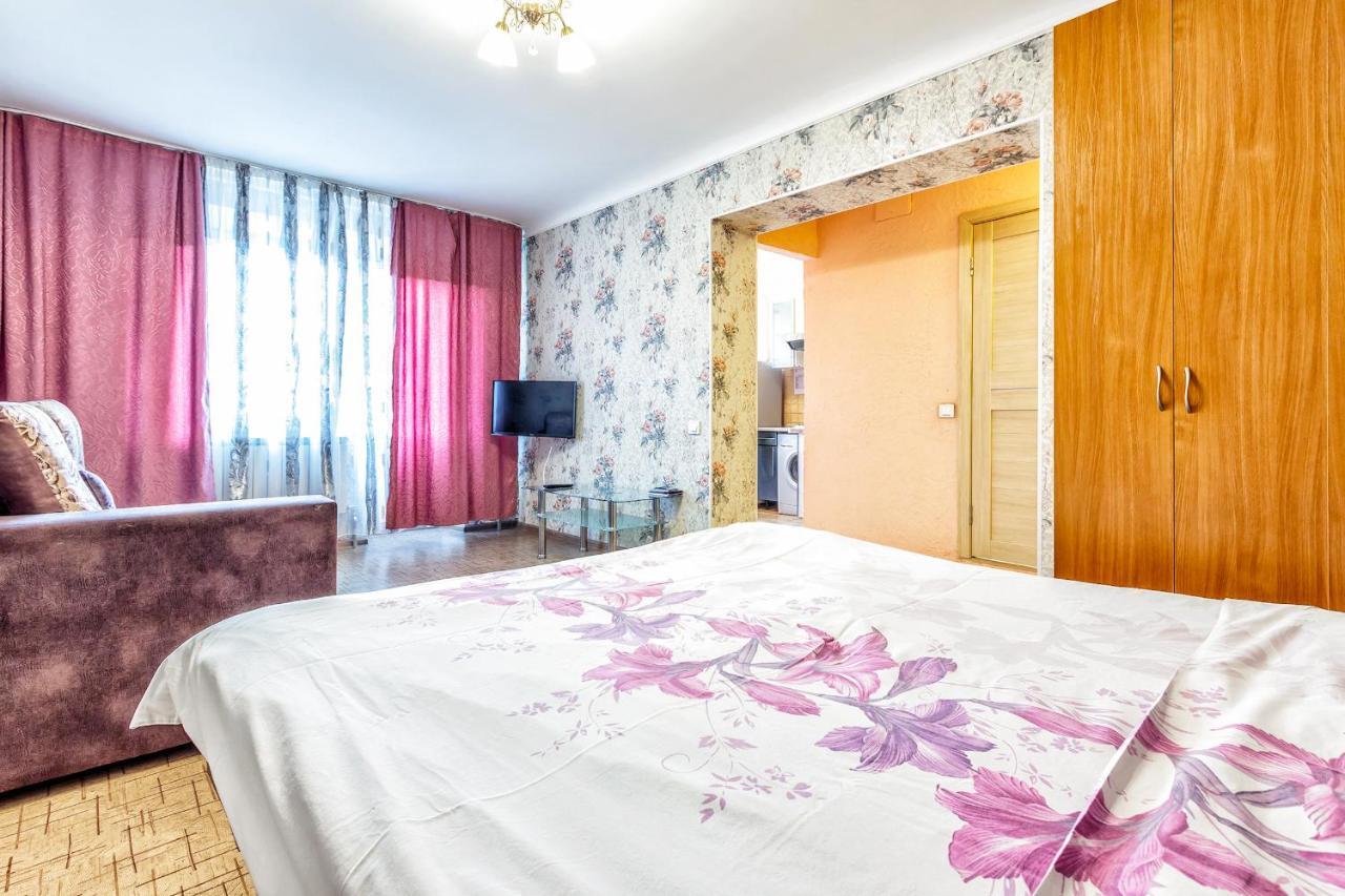 433 Lighthouse Apartments Arbat - Traveler'S Choice Almaty Bagian luar foto